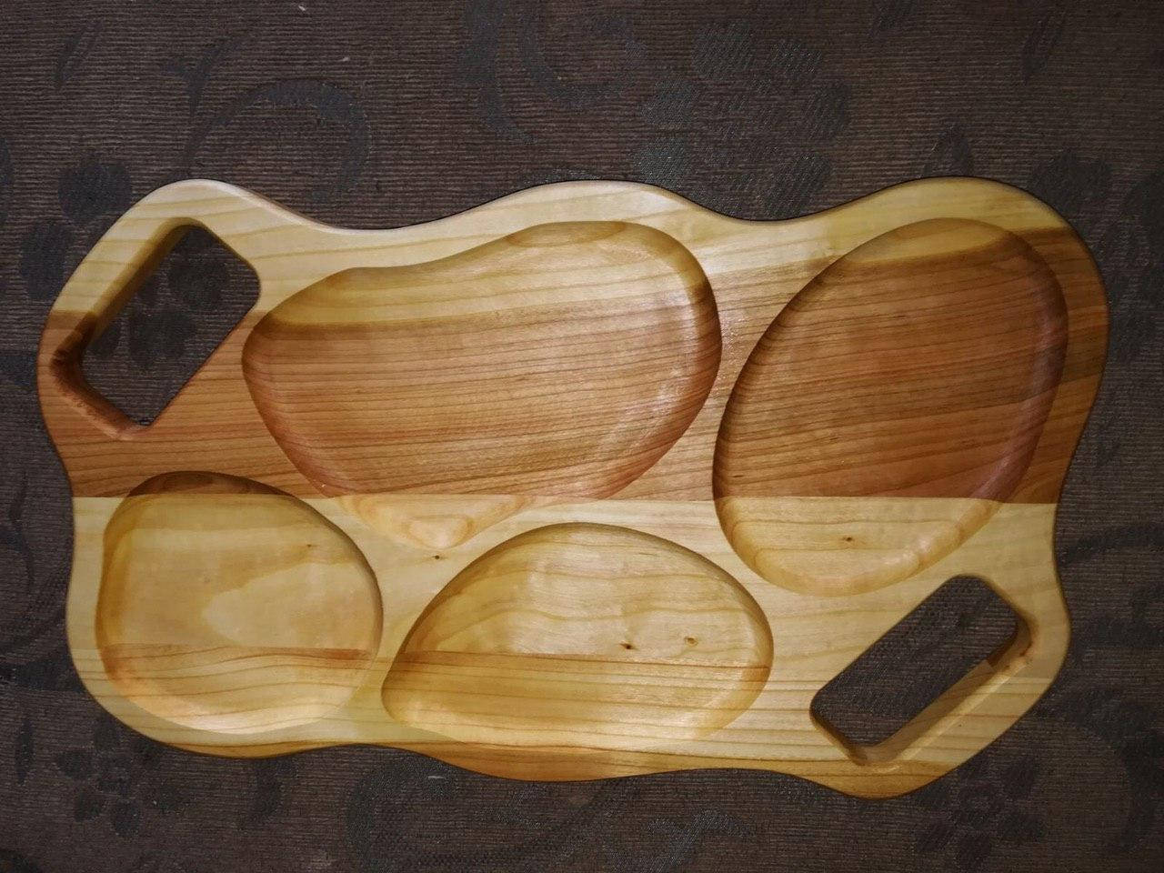 

Деревянная менажница, доска для подачи, доска разделочная 40*25 см