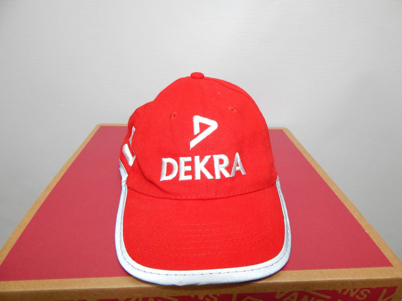 

Детская бейсболка DEKRA сток, 8- 15+лет, рост 134-160см.(р.55см.) 015DB, Красный