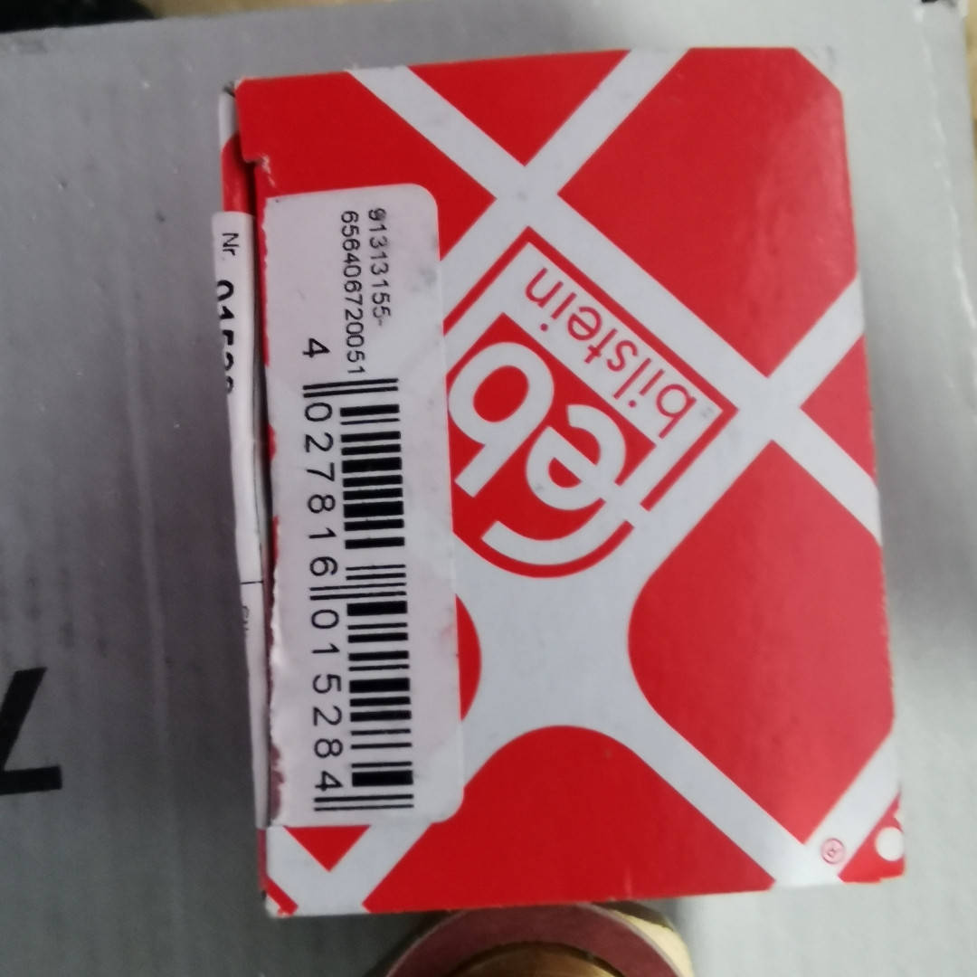 

Датчик включения вентилятора VAG с 1987 г. в. 01528 Febi