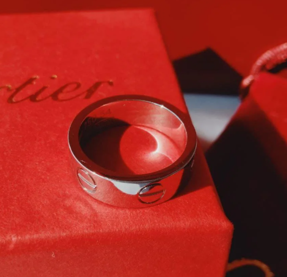 

Женское кольцо «Love» в стиле Cartier, р. 16.5, 17.5, 18