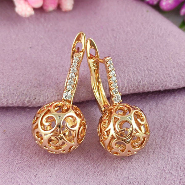 

Серьги Xuping Резные шарики медицинское золото позолота 18К А/В 1-1385