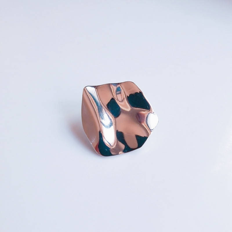 

Основы для сережек металлические изогнутые пластины (серебристый), серьги гвоздики-пуссеты, 2,6см*2,5см.