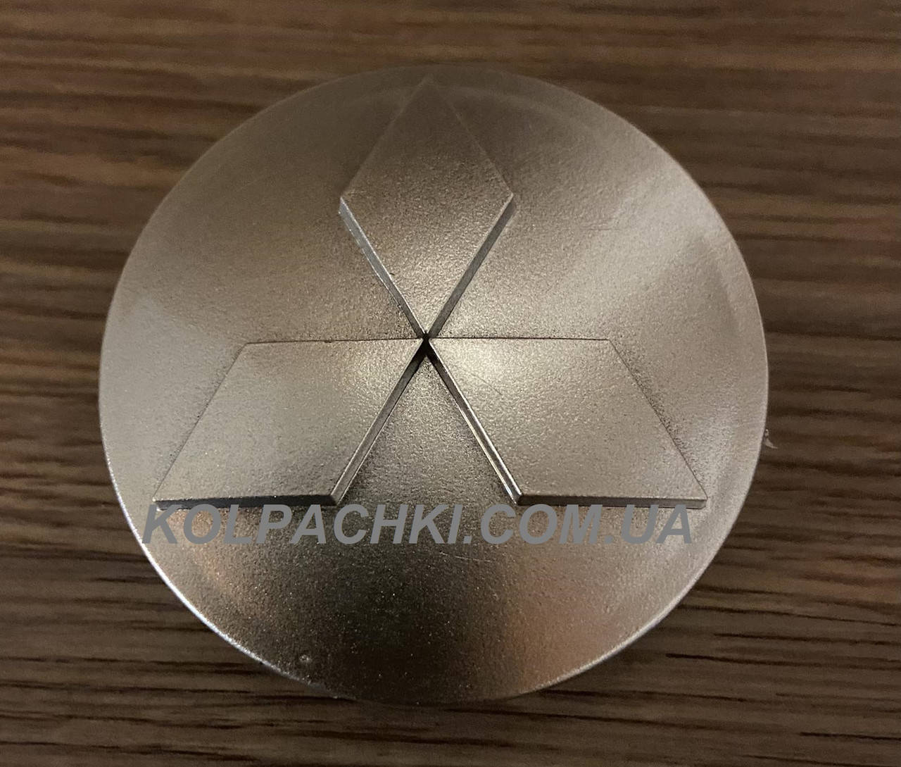 

Колпачки Mitsubishi MN103370 60мм 56 мм серые с серым логотипом