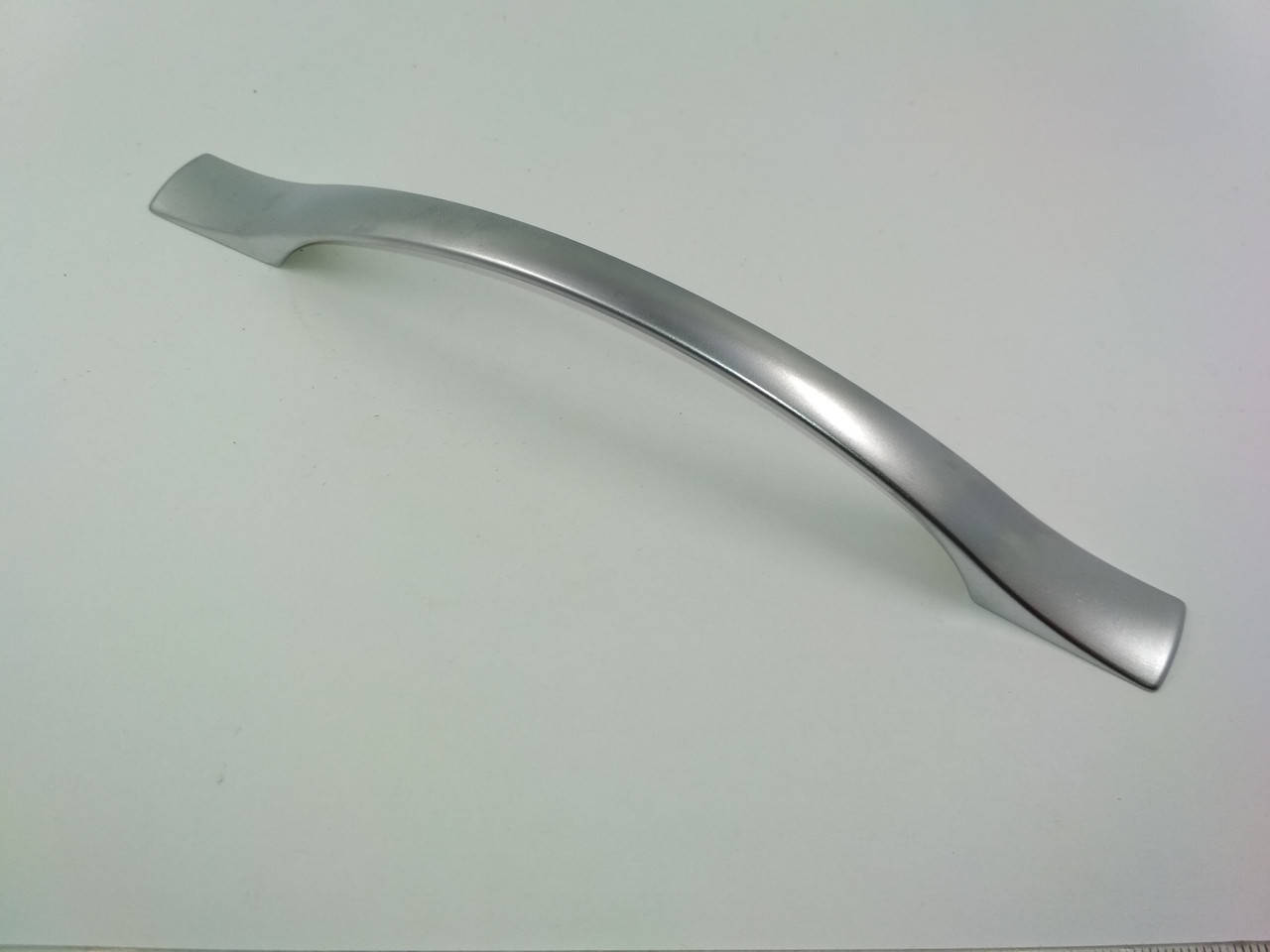 

Ручка мебельная 1008 сатин 96мм