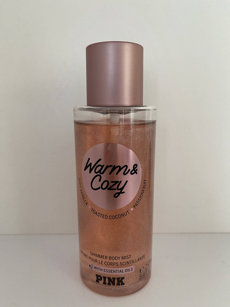 

Парфюмированный спрей Victoria's Warm & Cozy Shimmer Pink