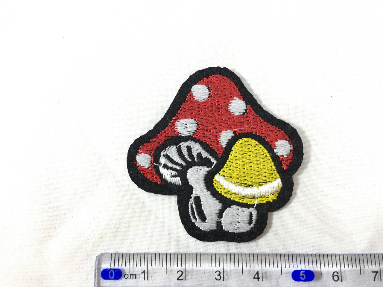 

Нашивка грибочки 48х49 мм