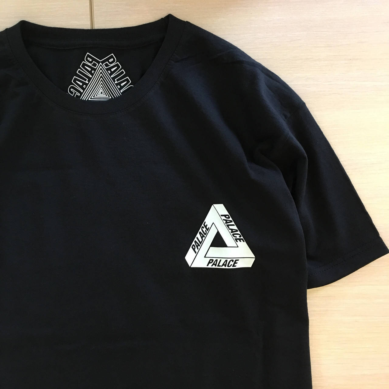

Футболка Palace Logo Все размеры |
