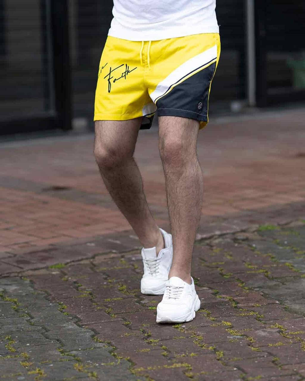 

Мужские желтые трикотажные шорты с черной вставкой, Турция, Желтый