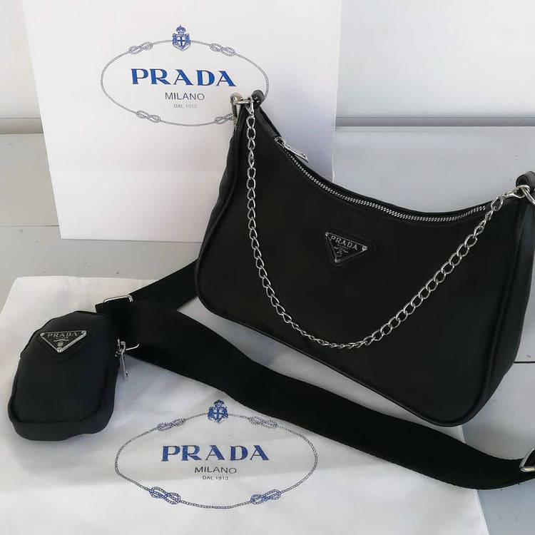 

Женская сумка Prada черная в одно отделение, Черный