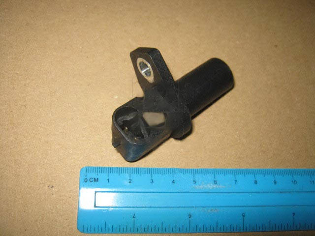 

Датчик положения коленчатого вала ВАЗ 2170, 2171, 2172 Приора (Пекар). 2112-3847010