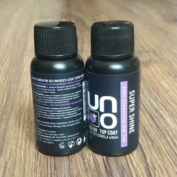 

Топ без липкого слоя Супер блеск Uno 30ml