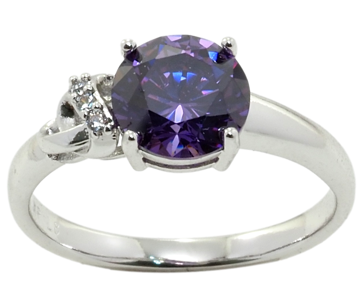 

Кольцо Xuping Родий "Сиреневый фианит" р.17,17.5,18.5,19