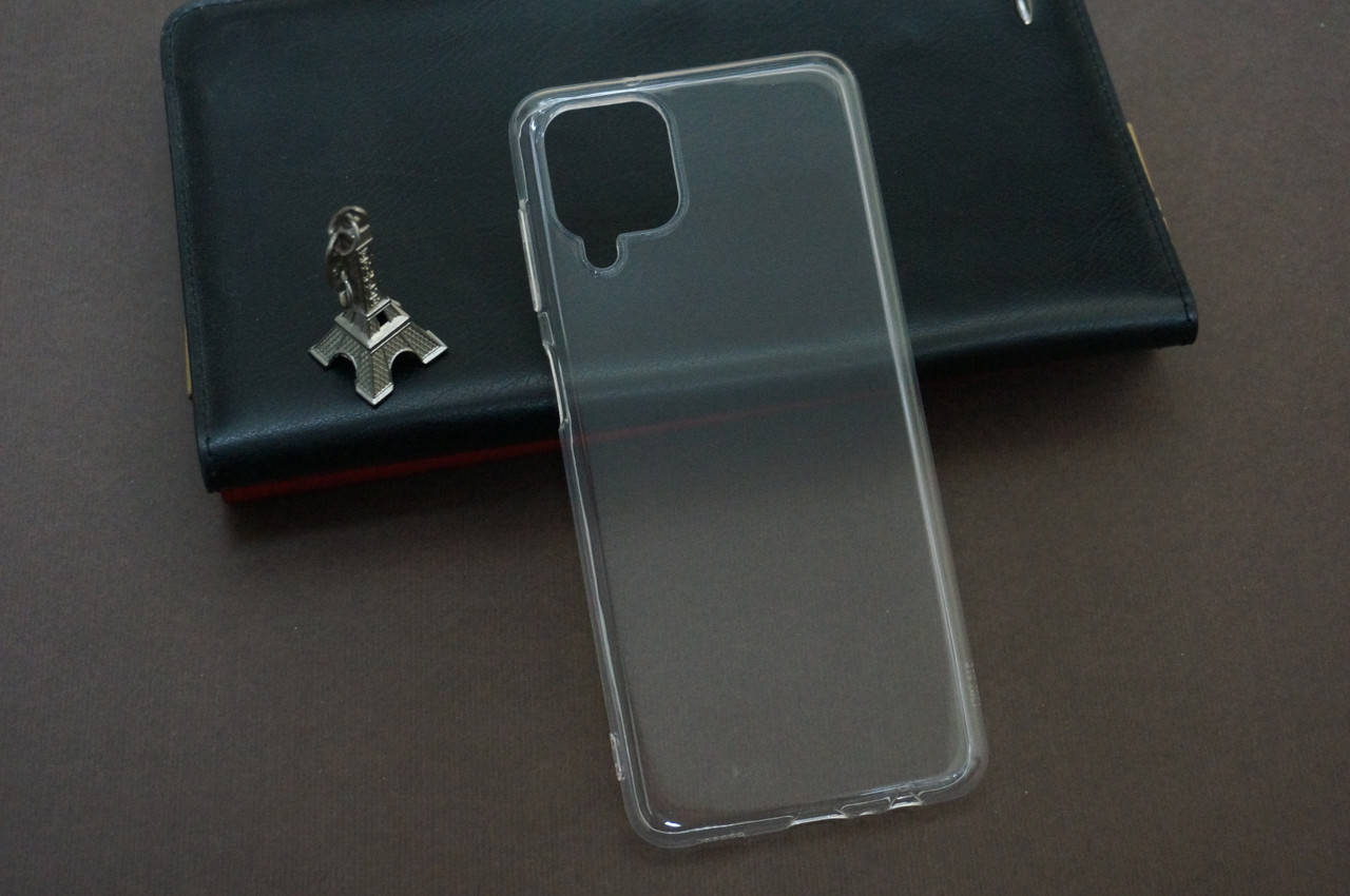 

Чехол бампер силиконовый Samsung Galaxy A12 A125 ( Самсунг ) Ультратонкий прозрачный