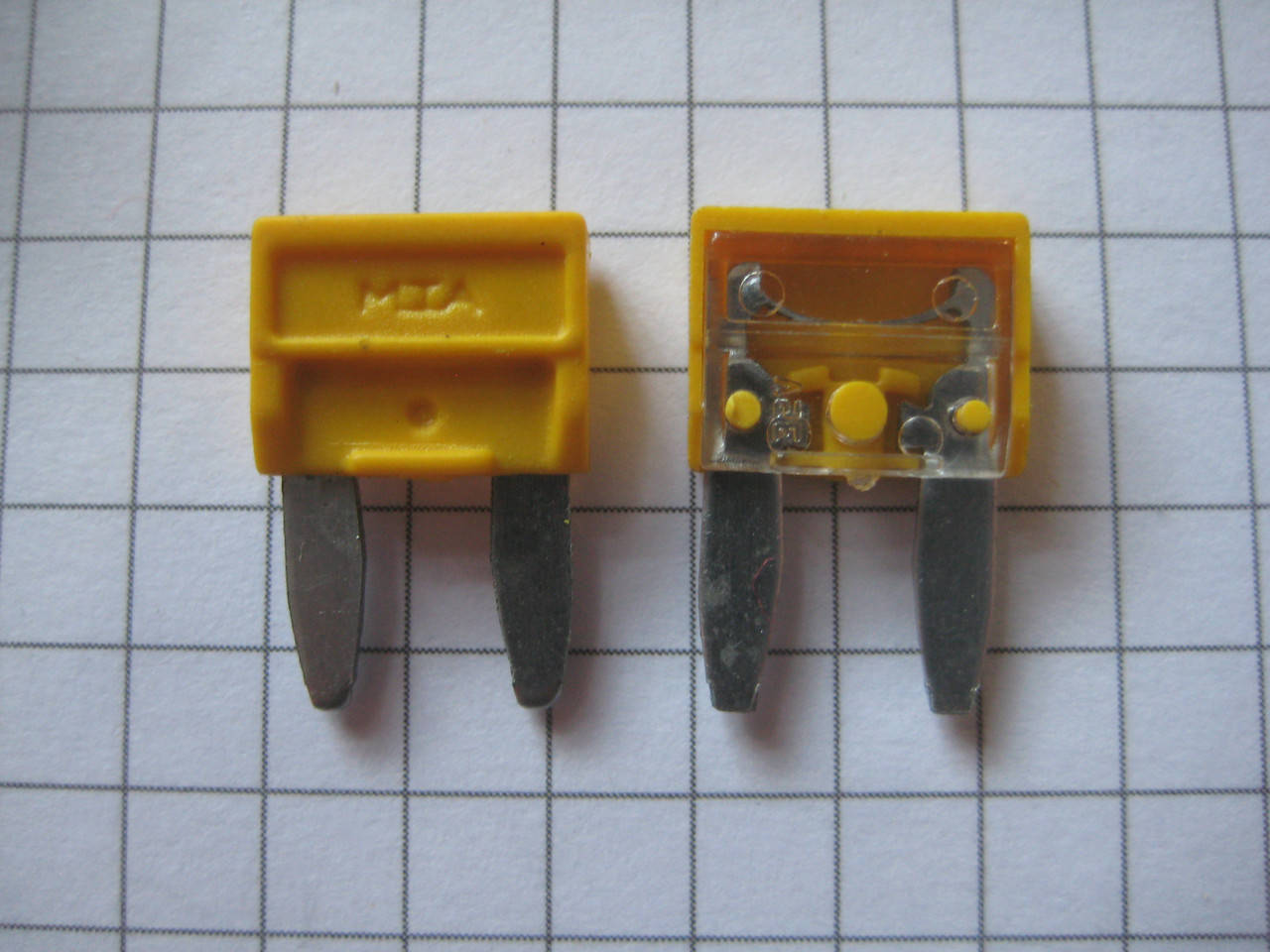 

Предохранитель плоский мини 20А MTA