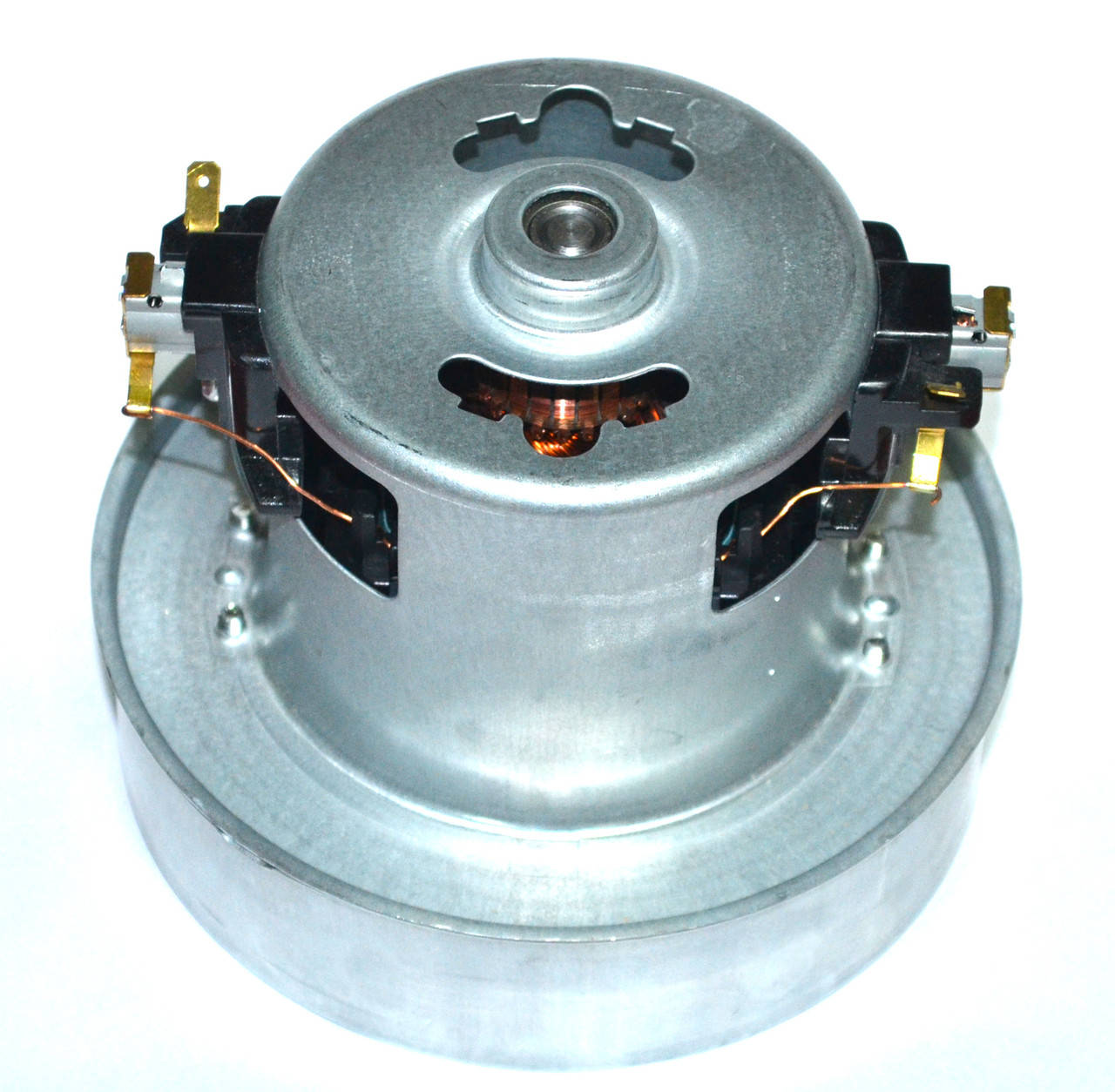 

Мотор (двигатель) для пылесоса универсальный 1800W.Китай.D=130mm,H=119mm.