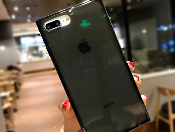 

Силиконовый прозрачный квадратный чехол для iPhone 7, 8 Черный