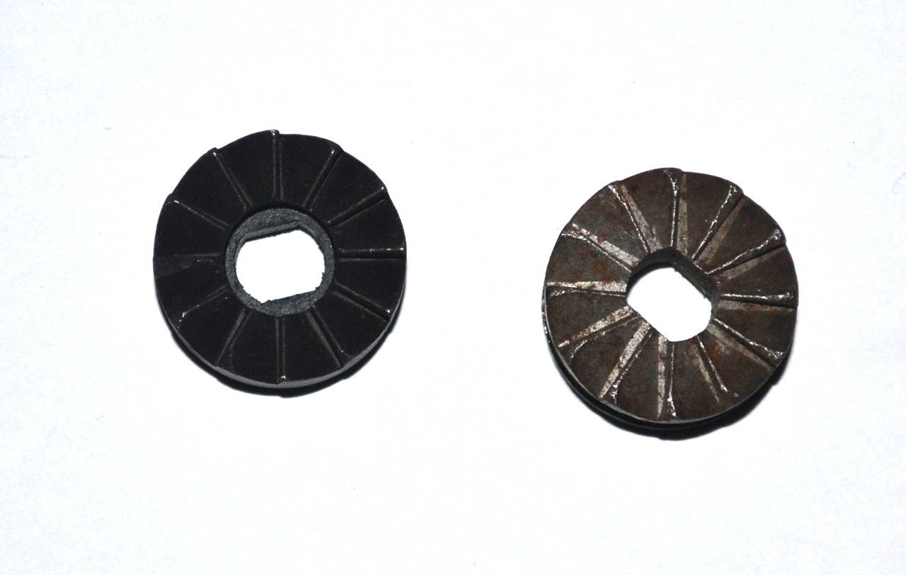 

Металическая пара редуктора для кухонного комбайна Мрия (Мрия-2,Мрия-2М)