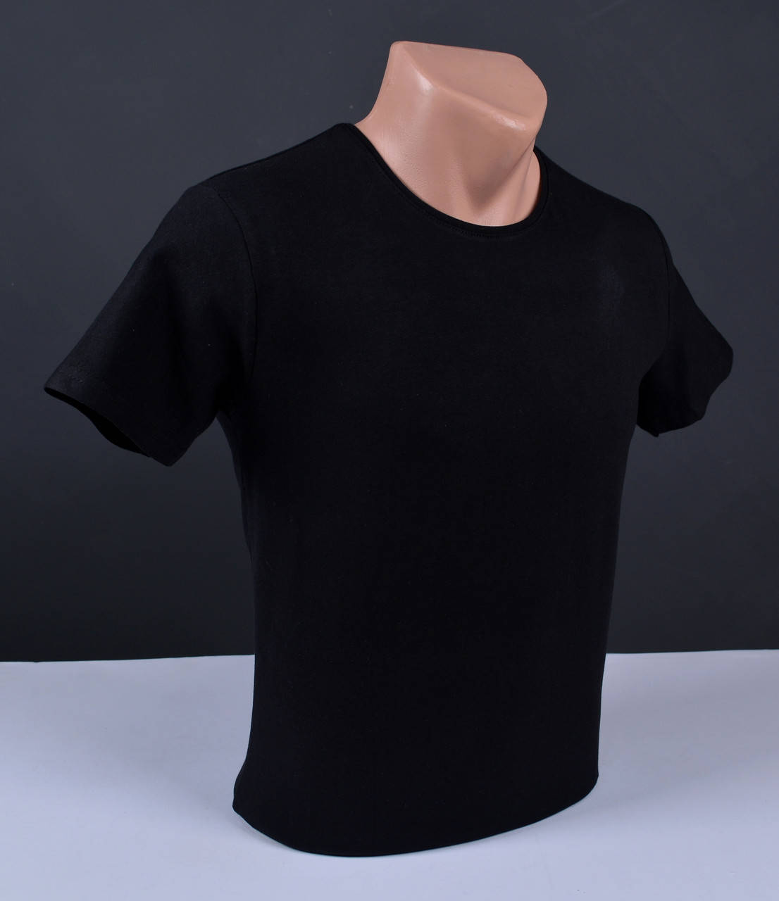 

Мужская футболка однотонная черная Турция 4516 6XL