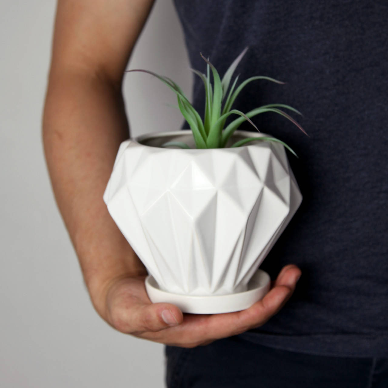 

Горшок керамический для цветов "Блават" 1,2л Rezon Белый P283