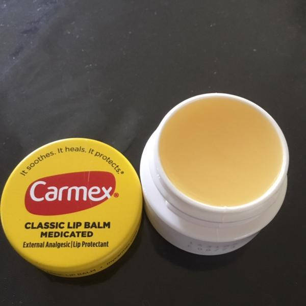 

Классический бальзам для губ, лечебный, SPF 15, Carmex, 7,5 г (США)