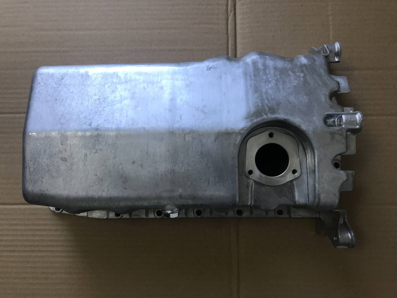 

Поддон масляний картер Volkswagen Golf 4 Bora Skoda Octavia (97-06) Fabia (99-08)