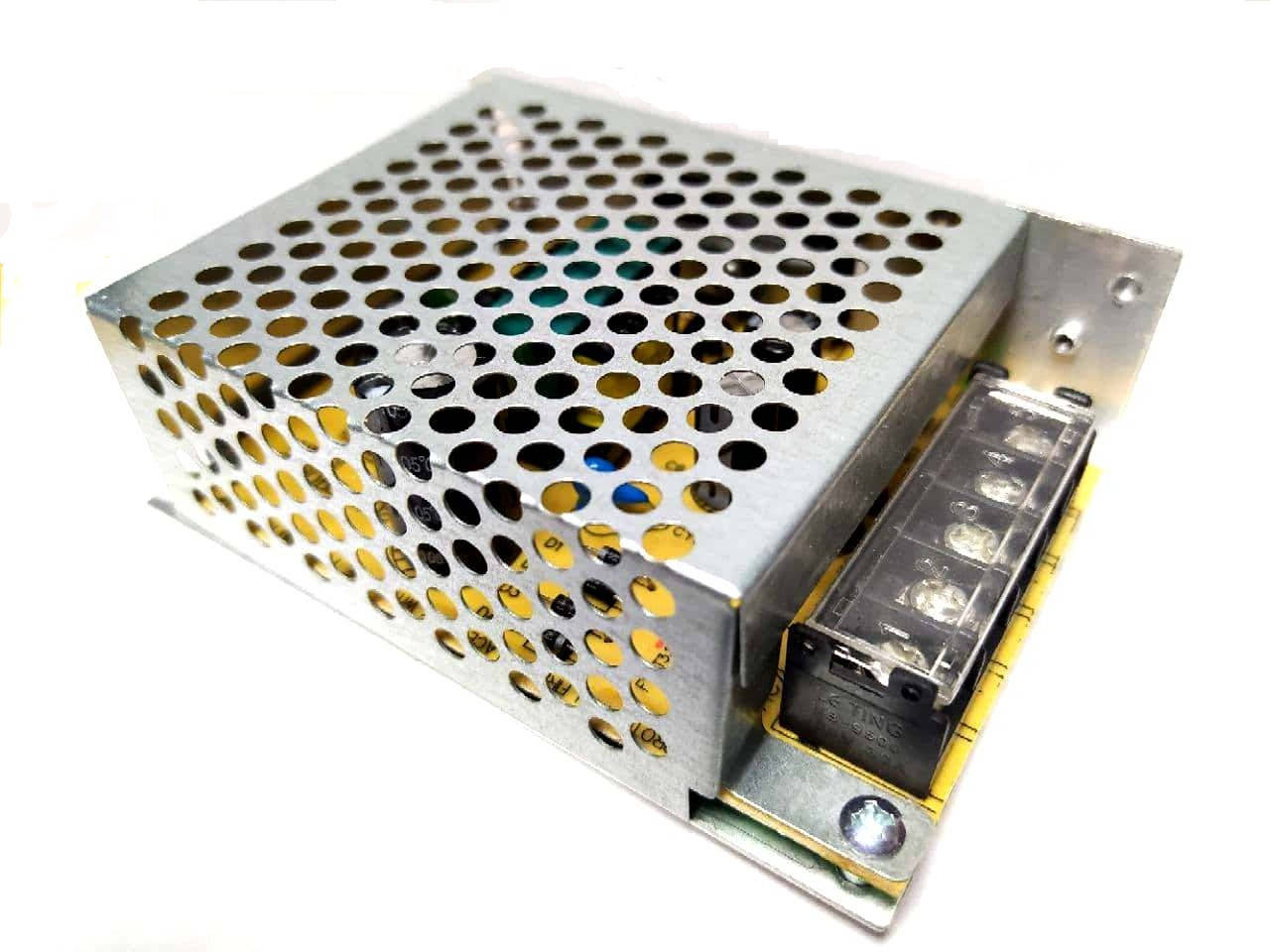 

Блок питания 5V 6A 30W (металлический перфорированный корпус)