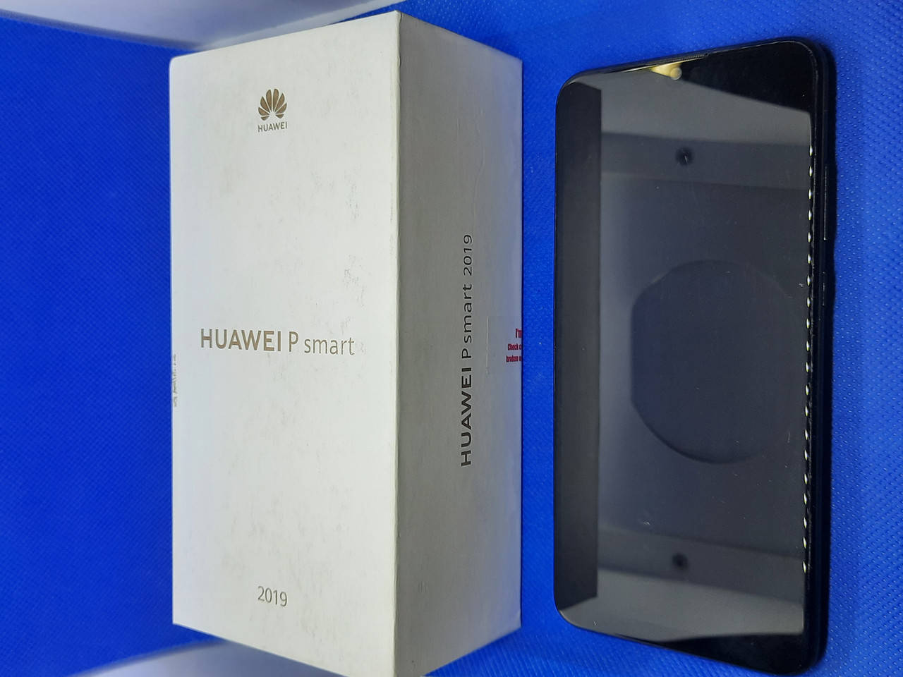 

Huawei P Smart 2019 3/64 #7956 на запчасти, Черный