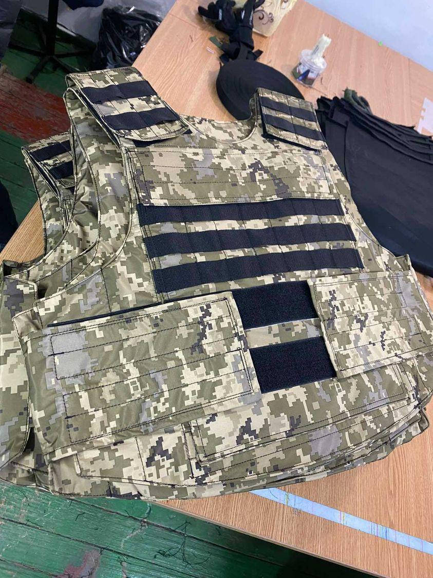 

Бронежилет 4+ класса зашиты с пластинами, плитконоска