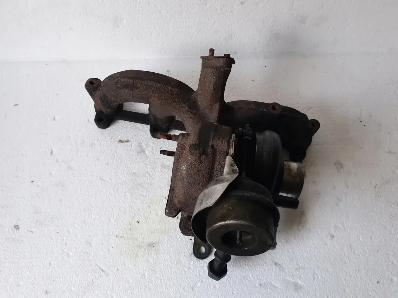 

Турбина VW Golf Audi 1.9 TDI 038253016L BDB под заказ 2-4 дн
