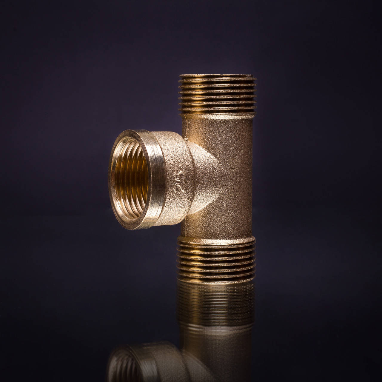 

Фитинг латунный - Тройник переходный 25нх25х25н (1"нх1"вх1"н)