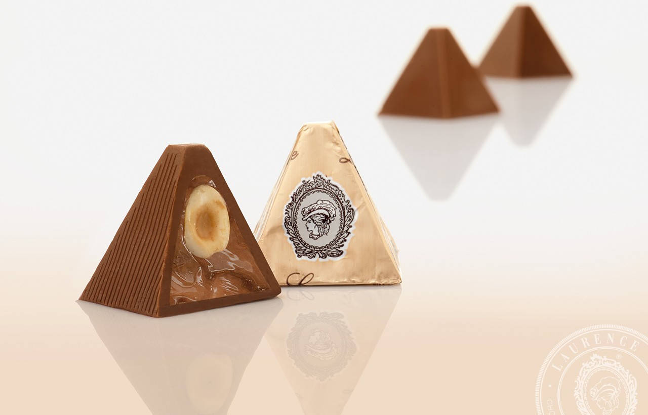 

Шоколадная конфета Laurence Galerie De Chocolate Пирамида