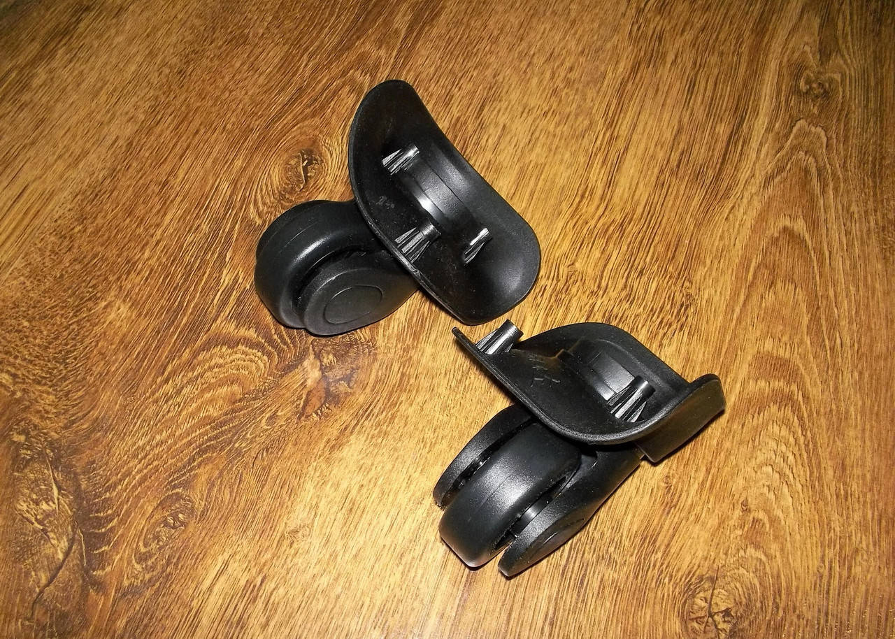 

Колеса для чемодана поворотные 70*70