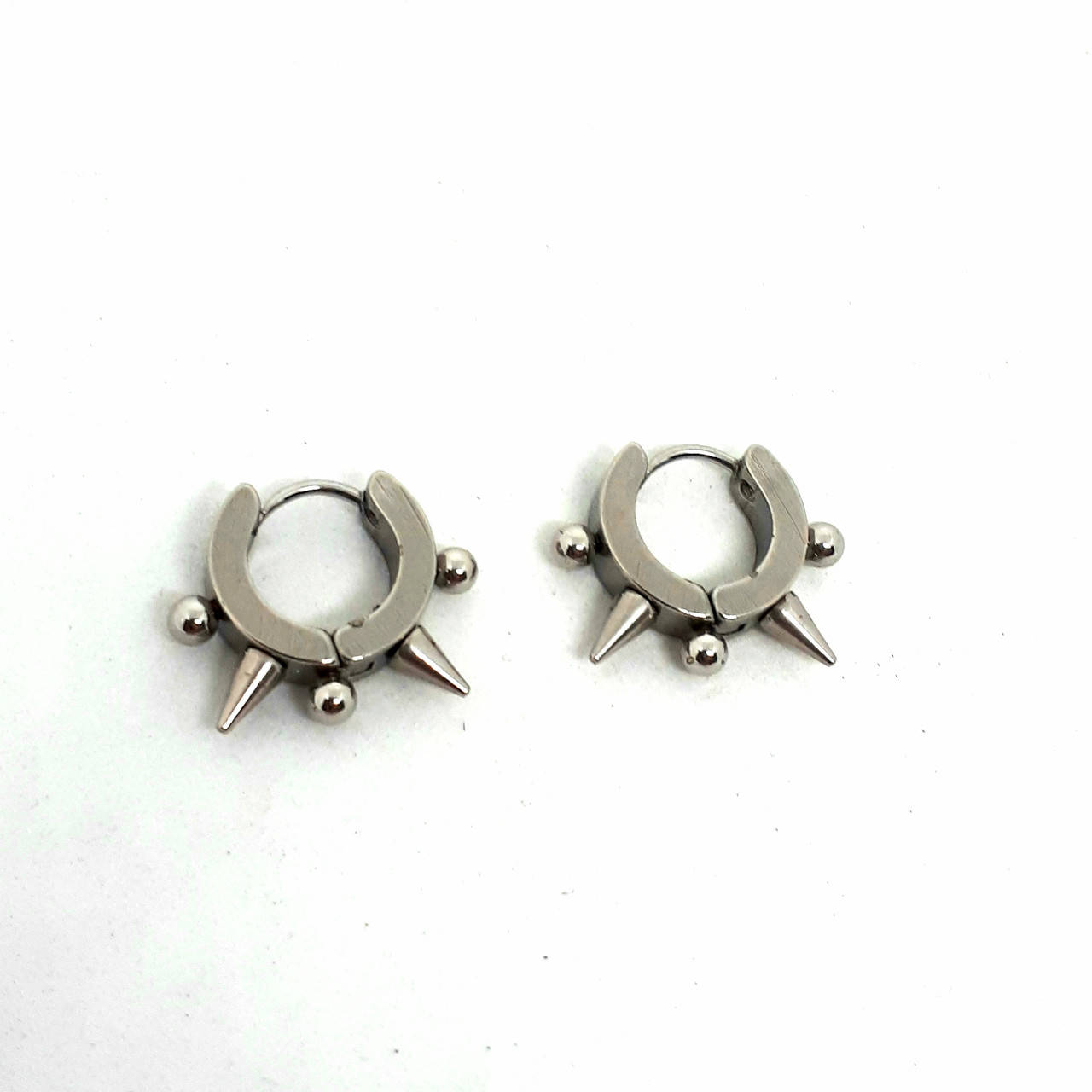 

Серьга мед. сталь, шипы и шарики ЦЕНА ЗА ШТУКУ