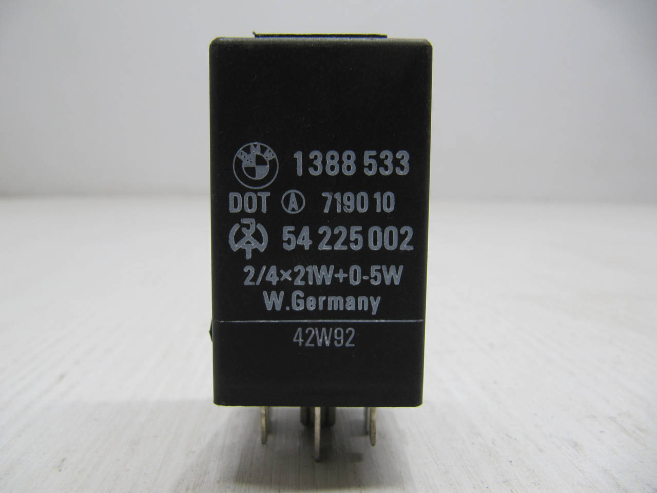 

Реле поворотов аварийки БМВ BMW E30 E32 E34 E36 E39 Оригинал 61.36-1 388 533