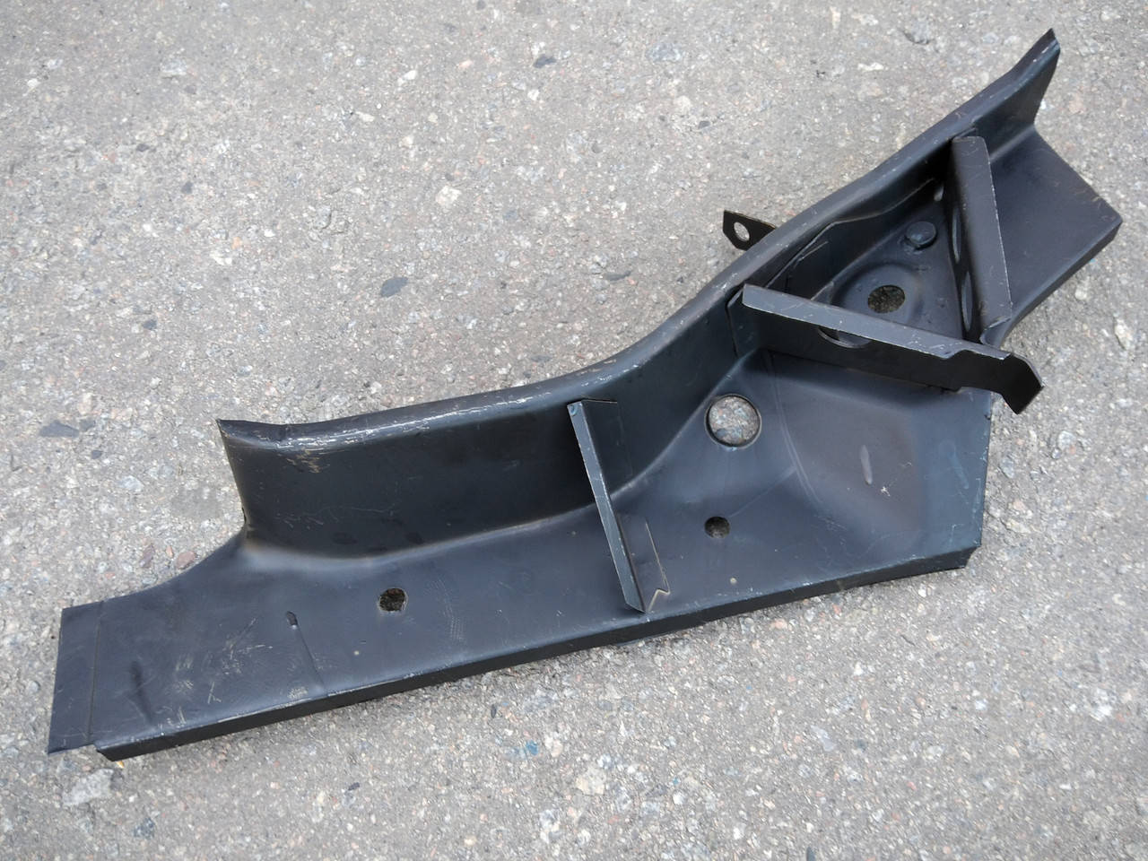 

Ремонтная рем вставка лонжерона заднего левого (под балку) ВАЗ-2108,2109,21099,2113,2114,2115 , УСИЛЕННАЯ!