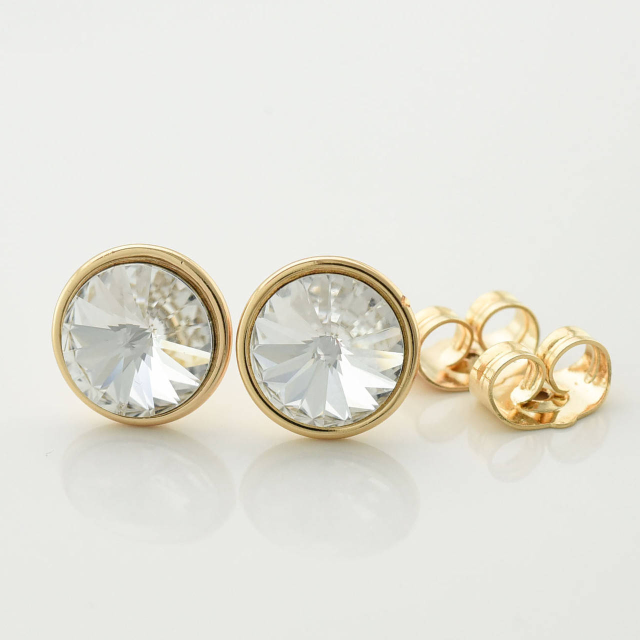 

Серьги Xuping с кристаллами Swarovski 21399 размер 10х10 мм цвет белый позолота 18К