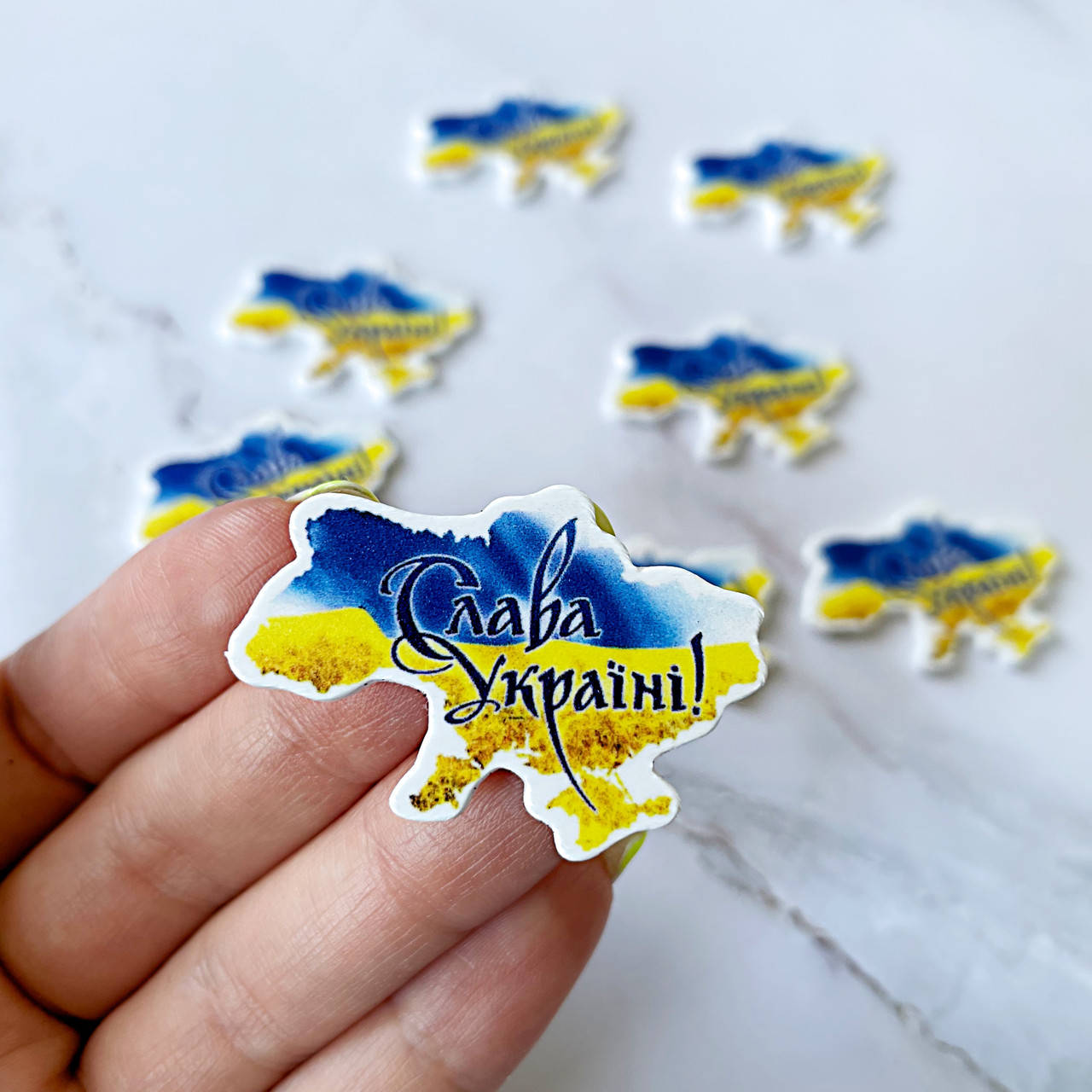 

Серединка "Слава Україні", 40х34 мм, матовая