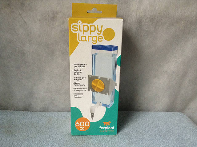 

Поилка-кран для грызунов 600ml.