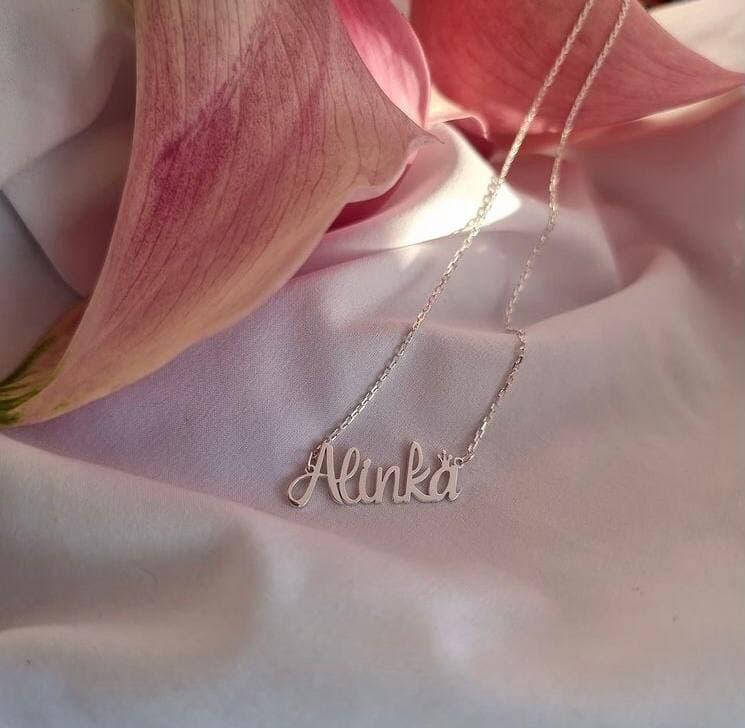 

Именная подвеска с именем Alinka