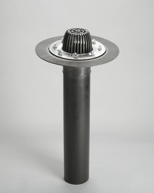 

Воронка кровельная DN110 (110х600 мм) с прижимным фланцем из нержавеющая стали и листвоуловителем