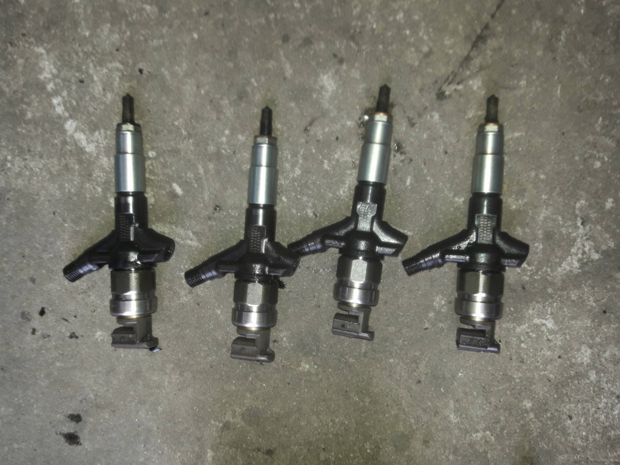 

Форсунки Subaru 2.0 diesel
