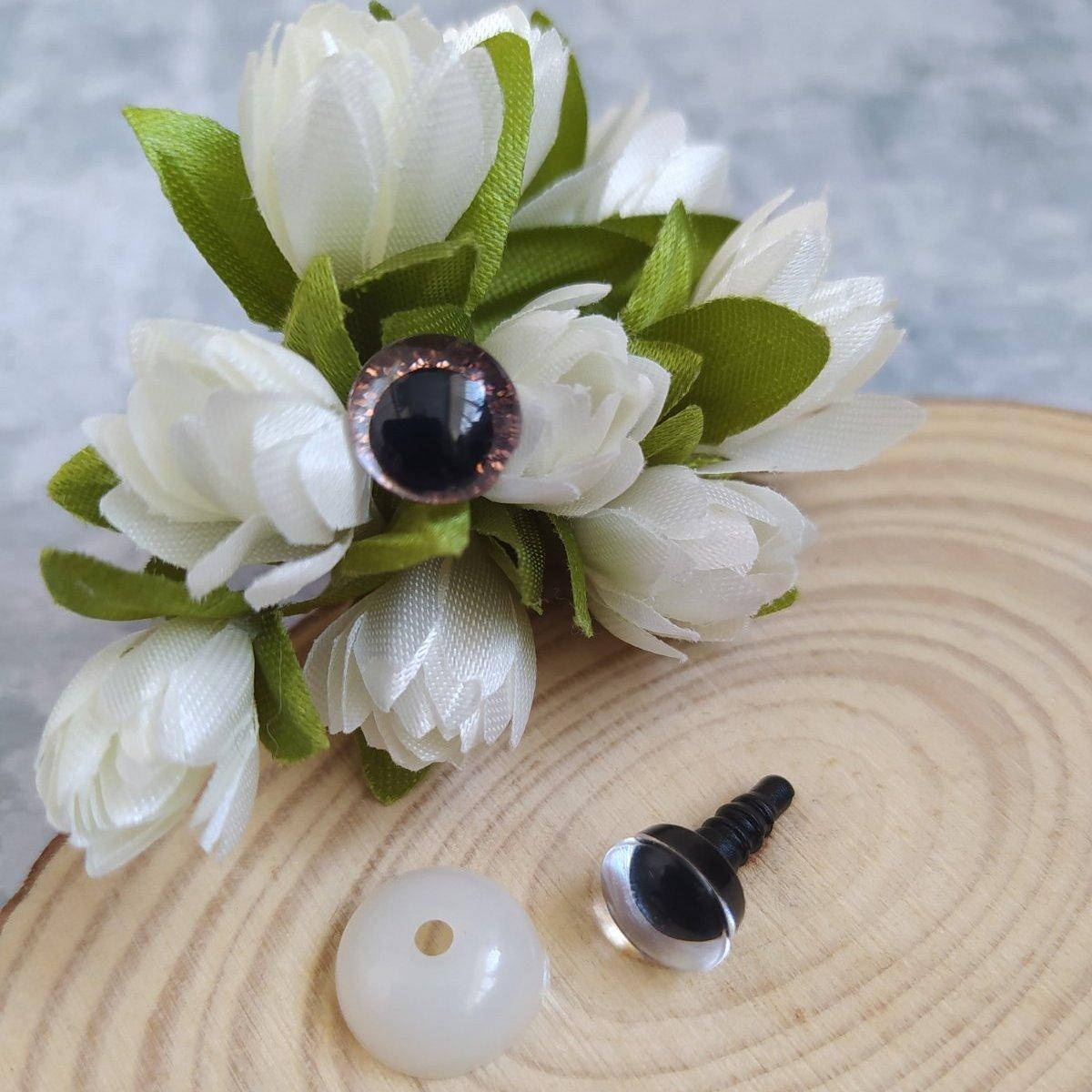 

Очі 9мм трапеція (коричневі)