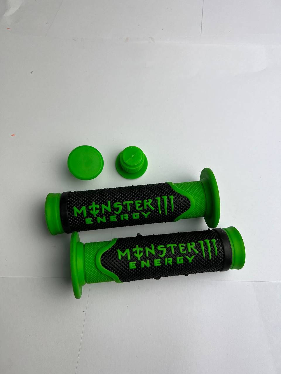 

Ручки руля(грипсы) Monster зелёные