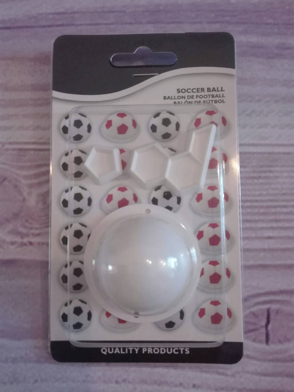 

Форма для мастики с оттисками "Футбольный мяч"