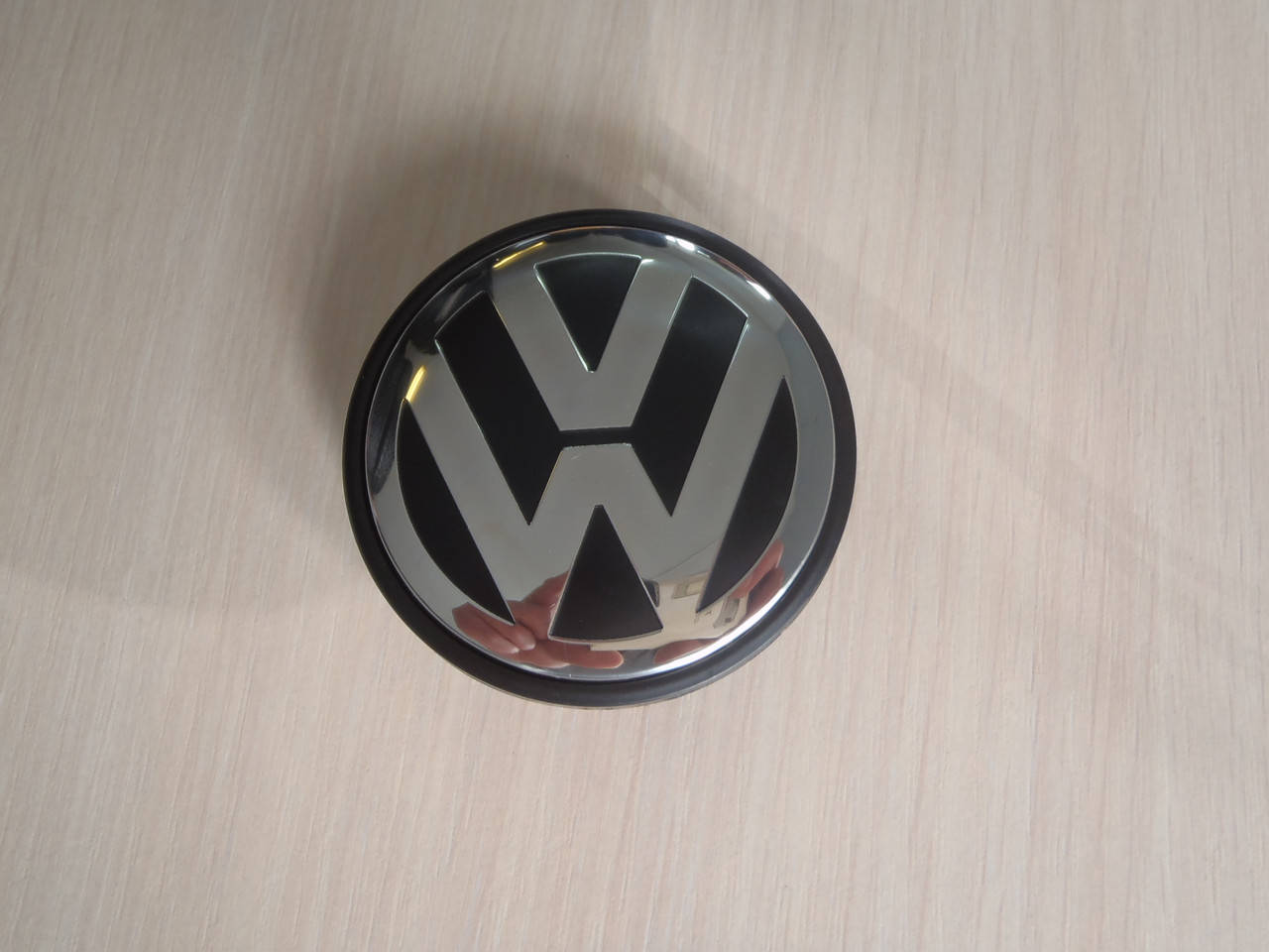 

Колпачки заглушки на диски Volkswagen/Фолцваген 7L6 601 149B 70/58/12 мм. VW