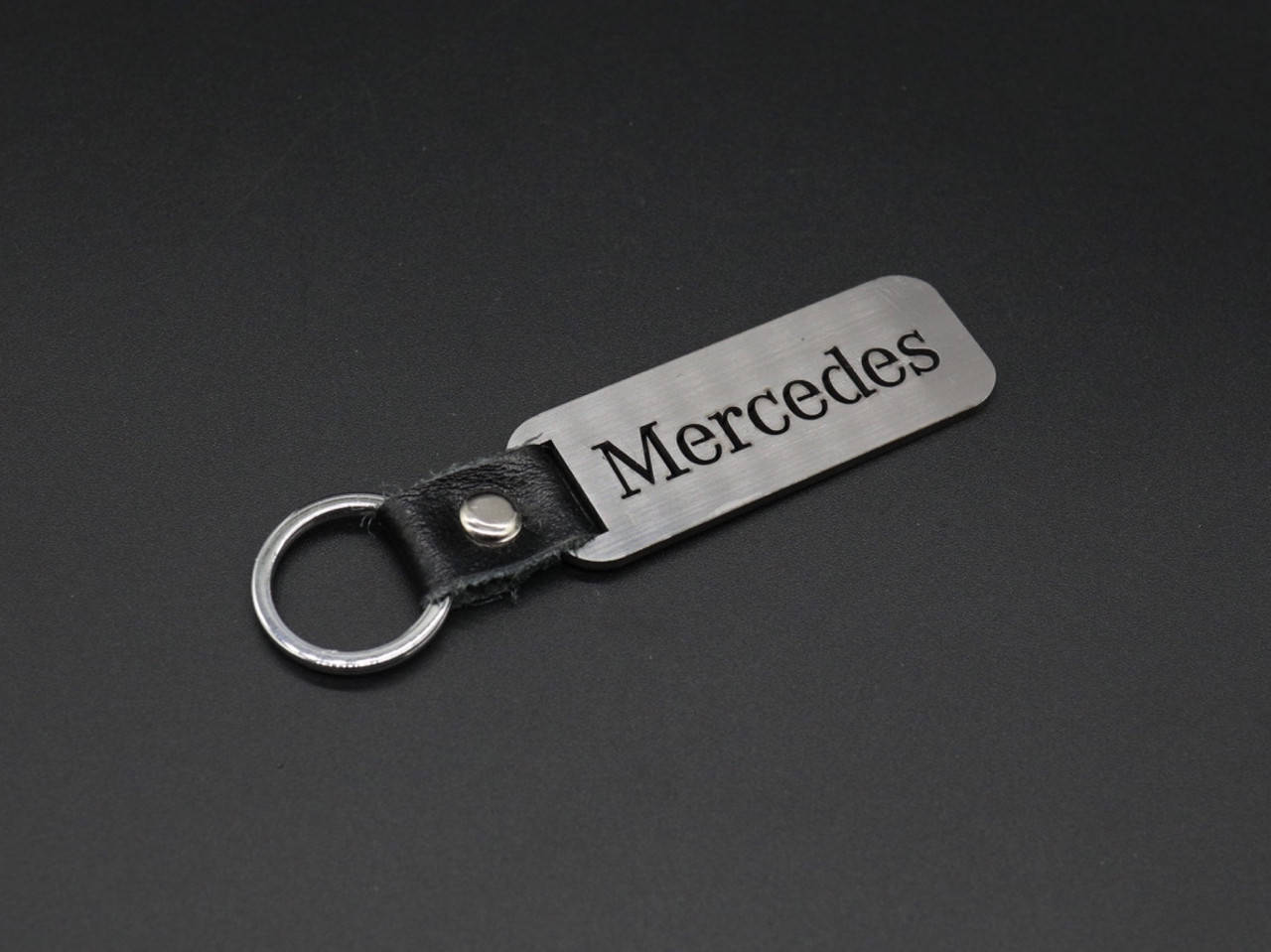 

Брелок металлический. Mercedes 10х2,5см
