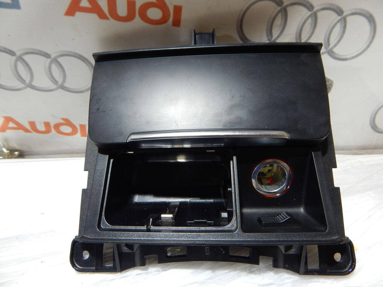 

Б/У Панель пепельницы AUDI A4 A5 Q5 8K0857951C
