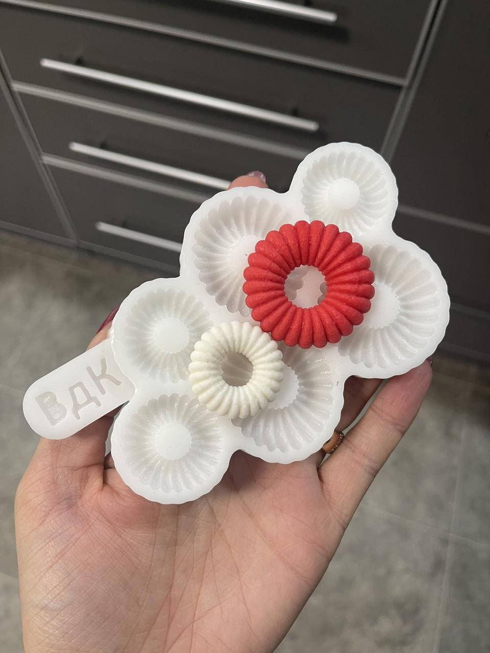 

ЭКСКЛЮЗИВ! Силиконовый Молд для шоколада, карамели и мастики "Пончики №2"