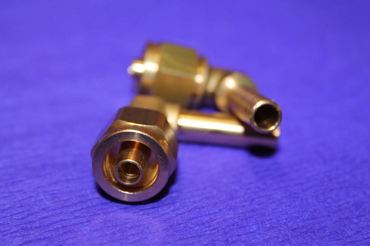 

Штуцер з'єднувальний для термопластиковой трубки Faro D8, 90 ° (фітінг)