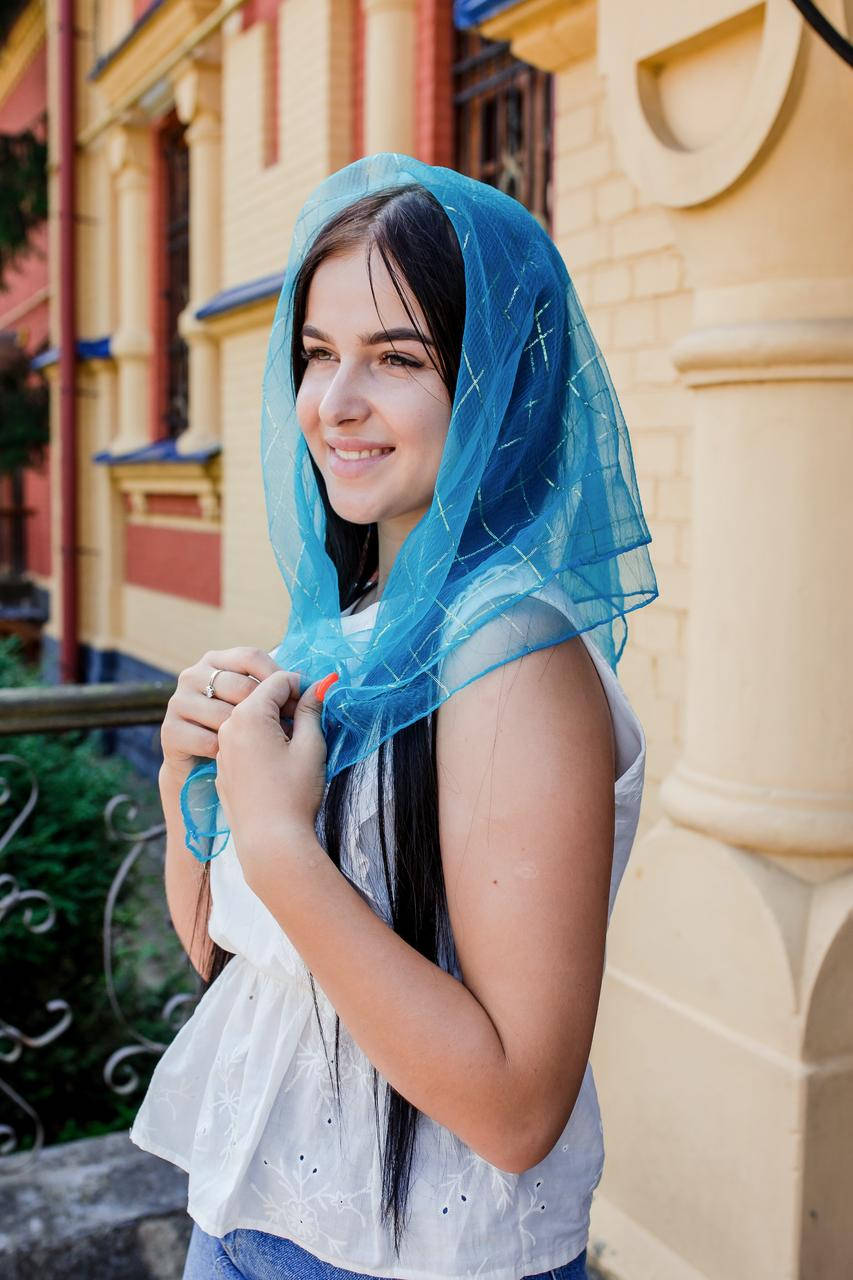 

Платок женский шифоновый церковный однотонный с золотистой клеткой цвет голубой 80*80